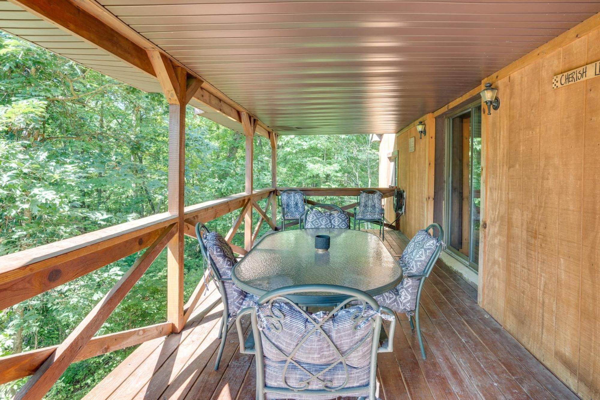French Lick Getaway With Deck, Grill And Fire Pit! Villa Exterior photo